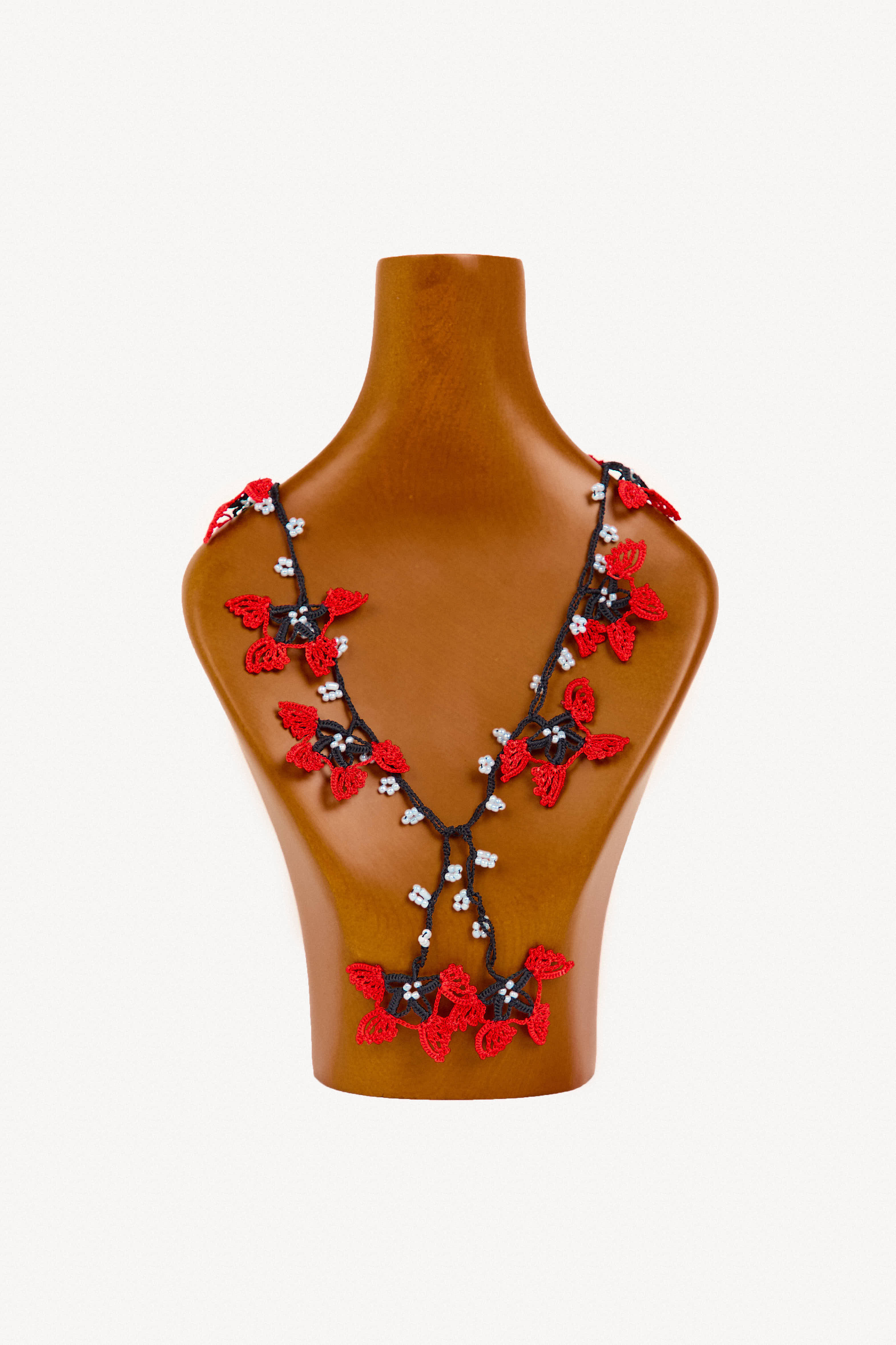 Mutlu Oya Crochet Beaded Floral Necklace | Foránea
