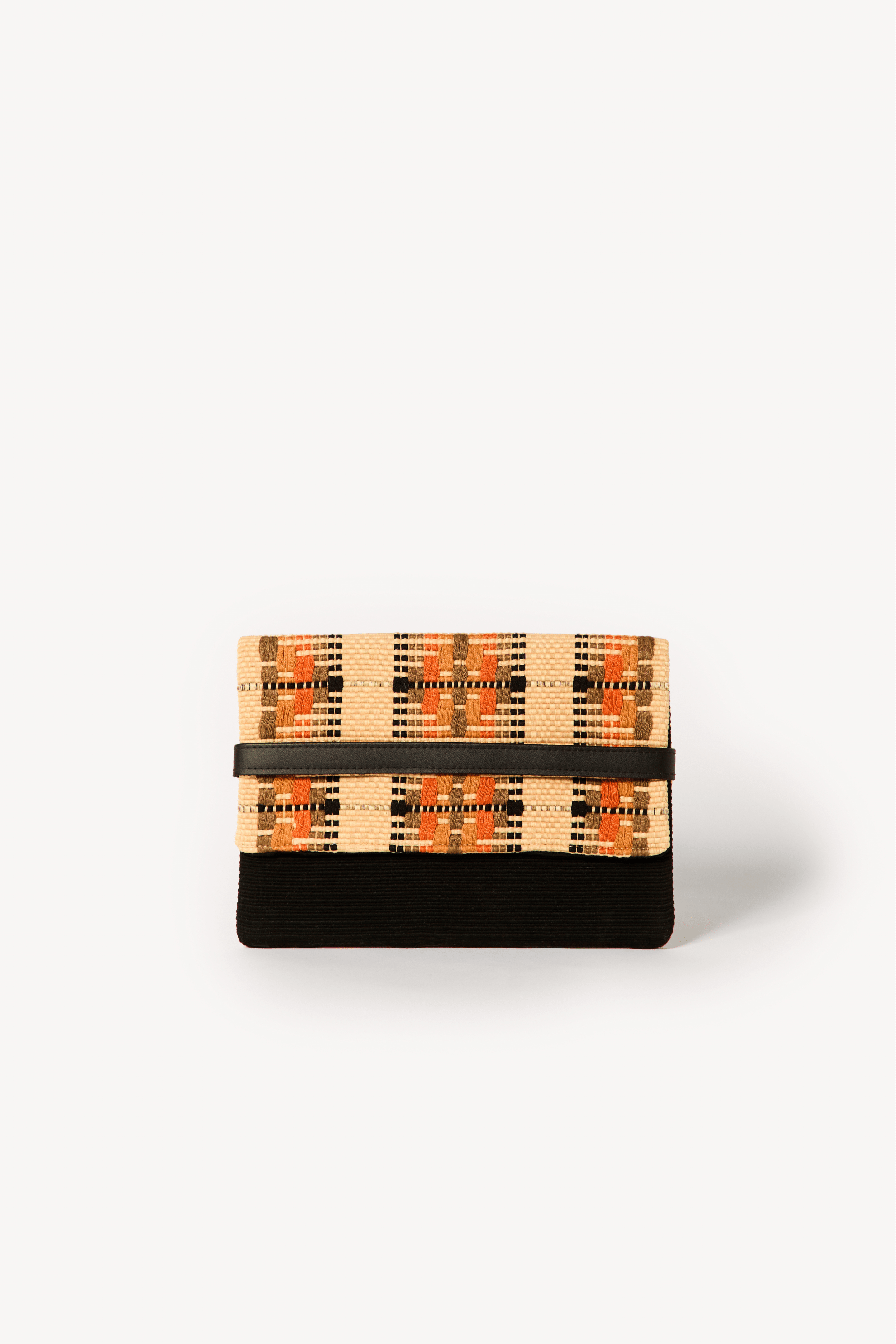 Itzel Clutch Bag - FORÁNEA